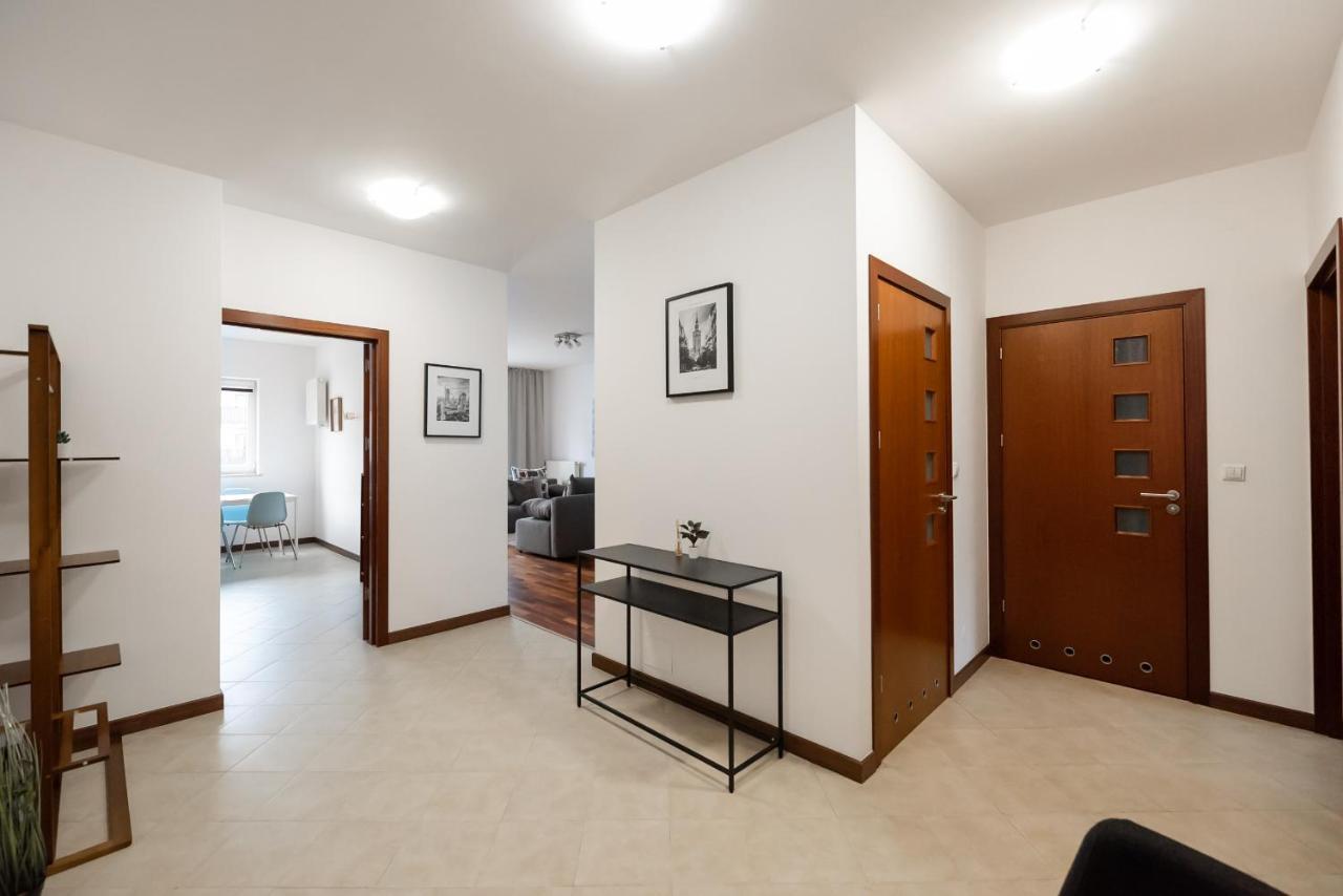 Wola Sunset Apartment Free Parking Varsovie Extérieur photo